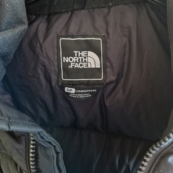 Women's The North Face 700 Gilet Puffer Jacket Size S/P UK 8/P - Picture 4 of 4